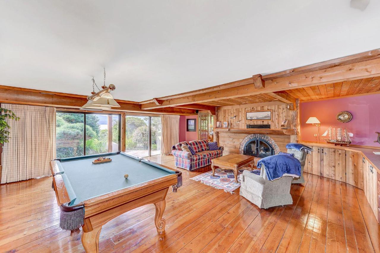 Oceanside Lodge Saanich Inlet North Saanich المظهر الخارجي الصورة