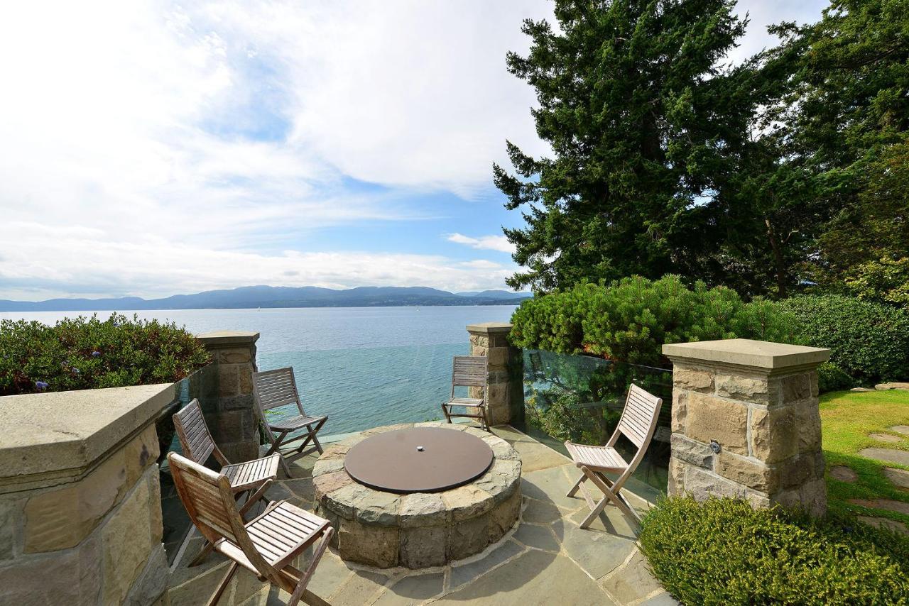 Oceanside Lodge Saanich Inlet North Saanich المظهر الخارجي الصورة