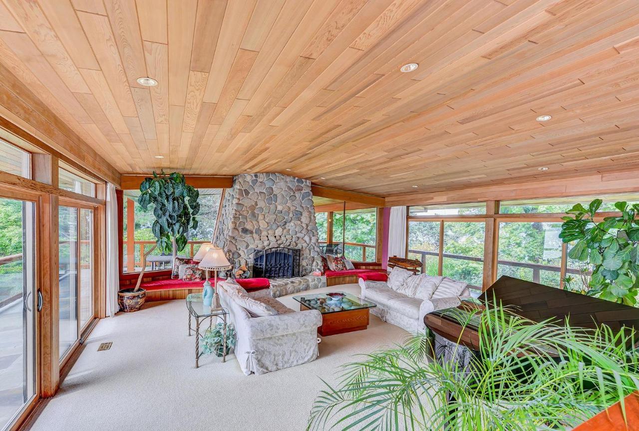 Oceanside Lodge Saanich Inlet North Saanich المظهر الخارجي الصورة