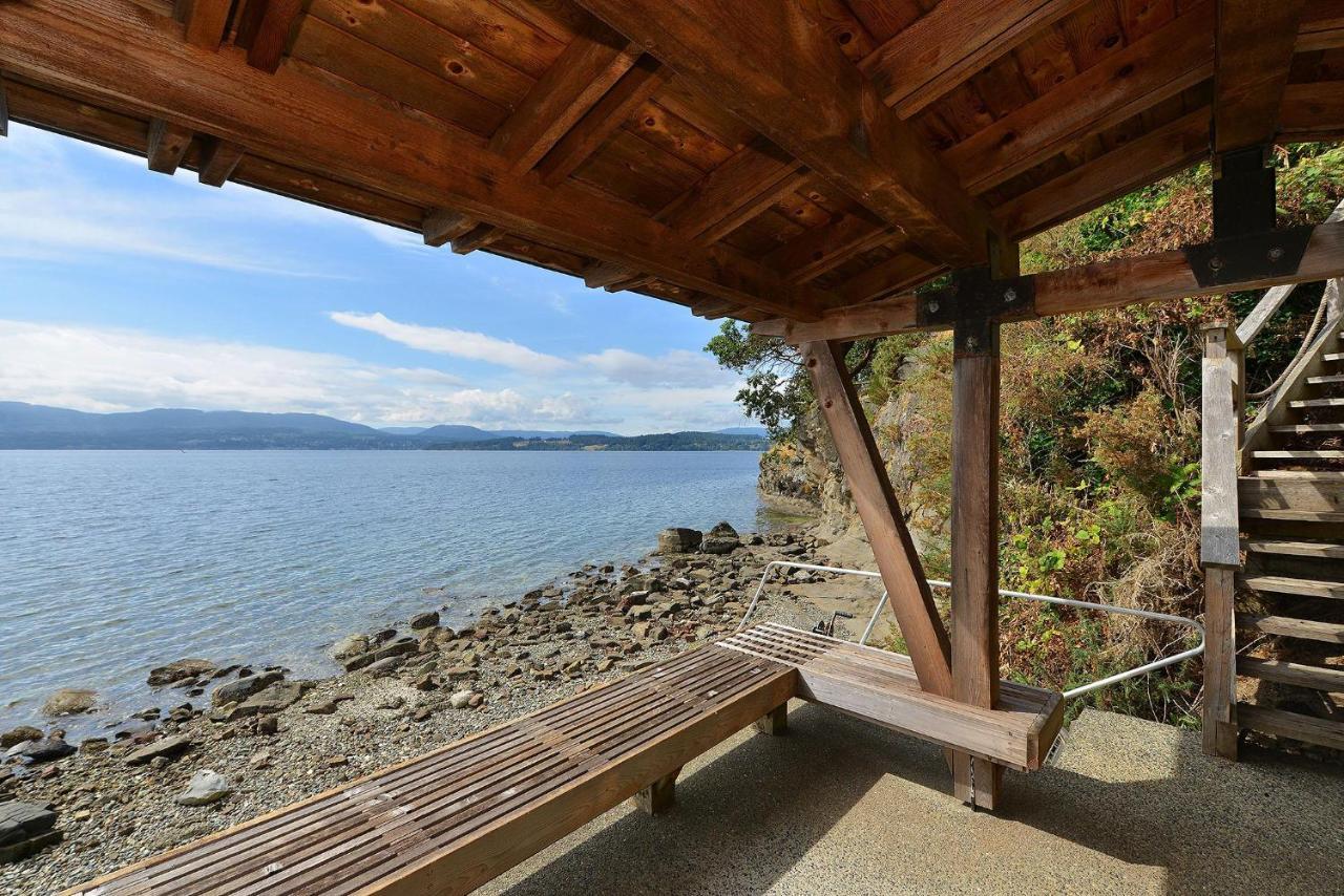 Oceanside Lodge Saanich Inlet North Saanich المظهر الخارجي الصورة
